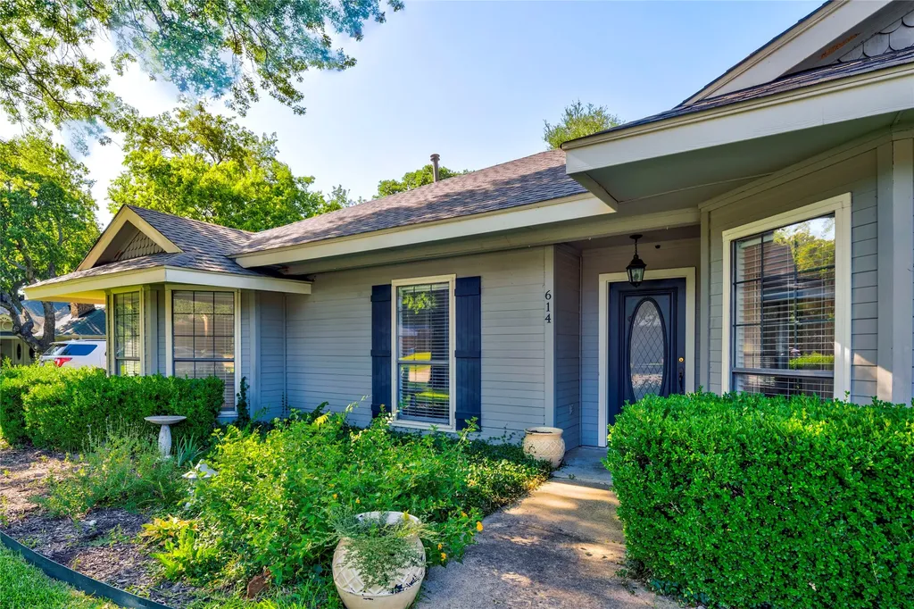 614 Arbor Court Highland Village TX 75077