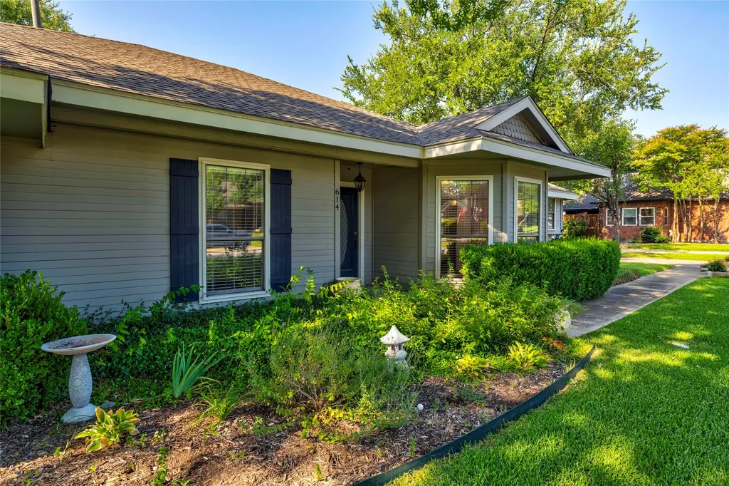 614 Arbor Court Highland Village TX 75077