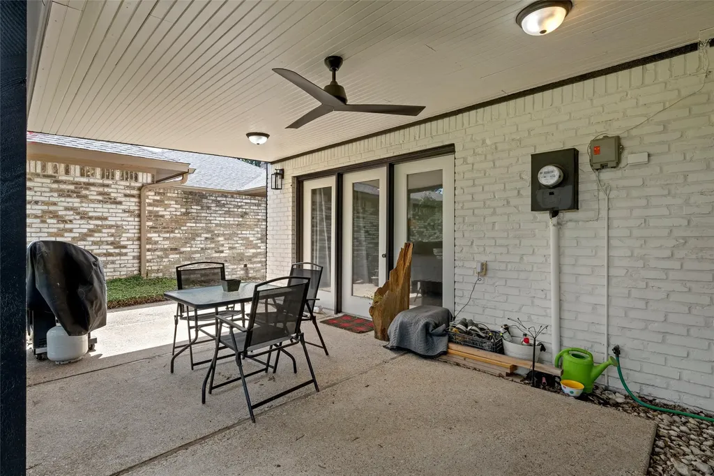 49 Sugar Creek Woodway TX 76712