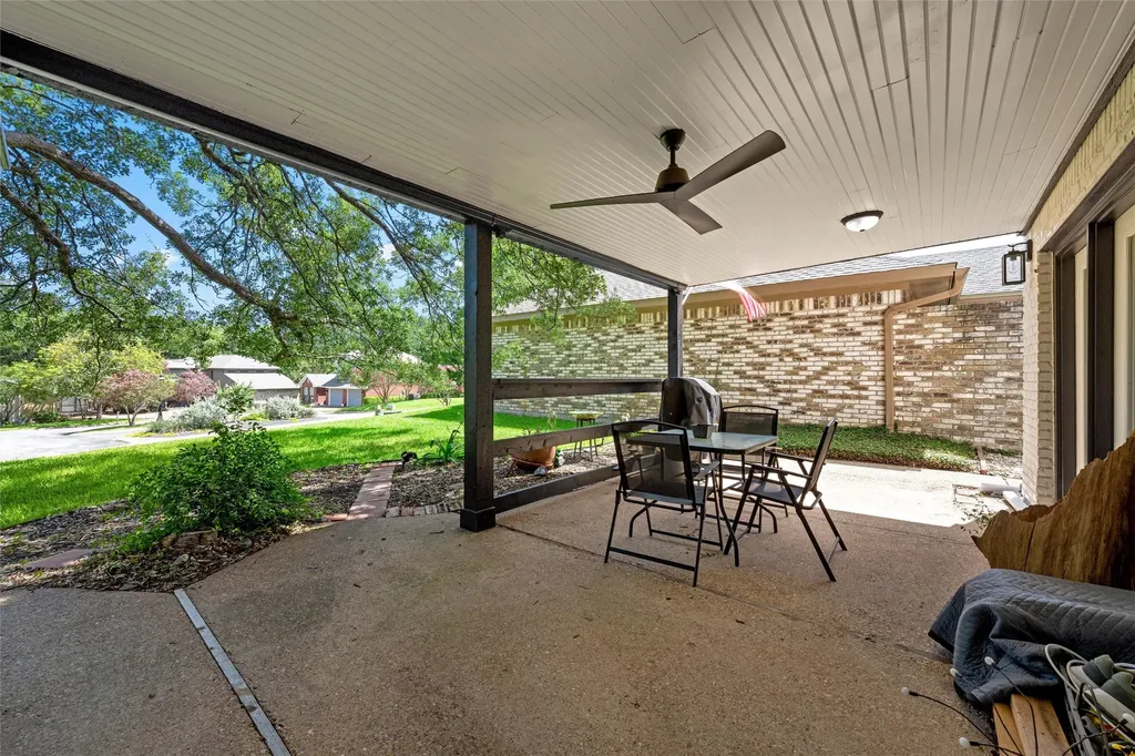 49 Sugar Creek Woodway TX 76712