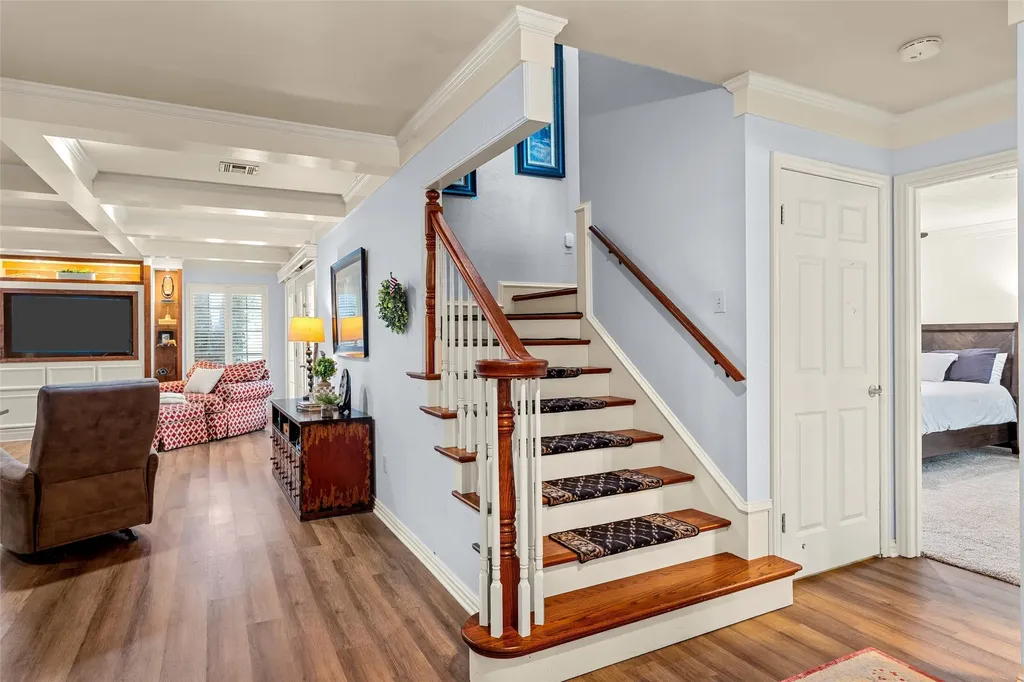 49 Sugar Creek Woodway TX 76712