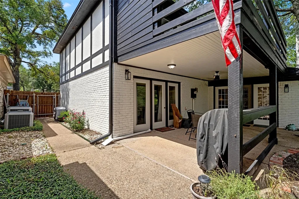 49 Sugar Creek Woodway TX 76712