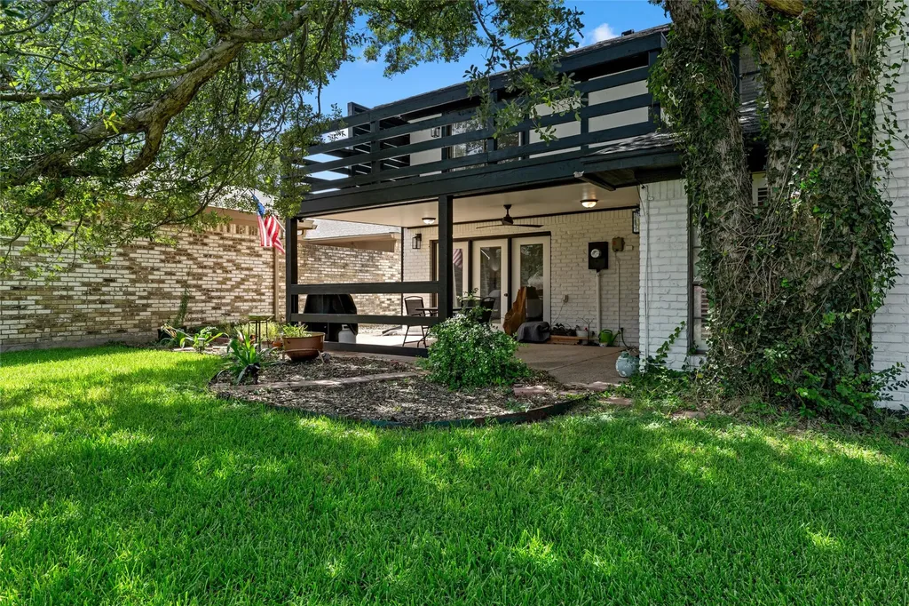 49 Sugar Creek Woodway TX 76712