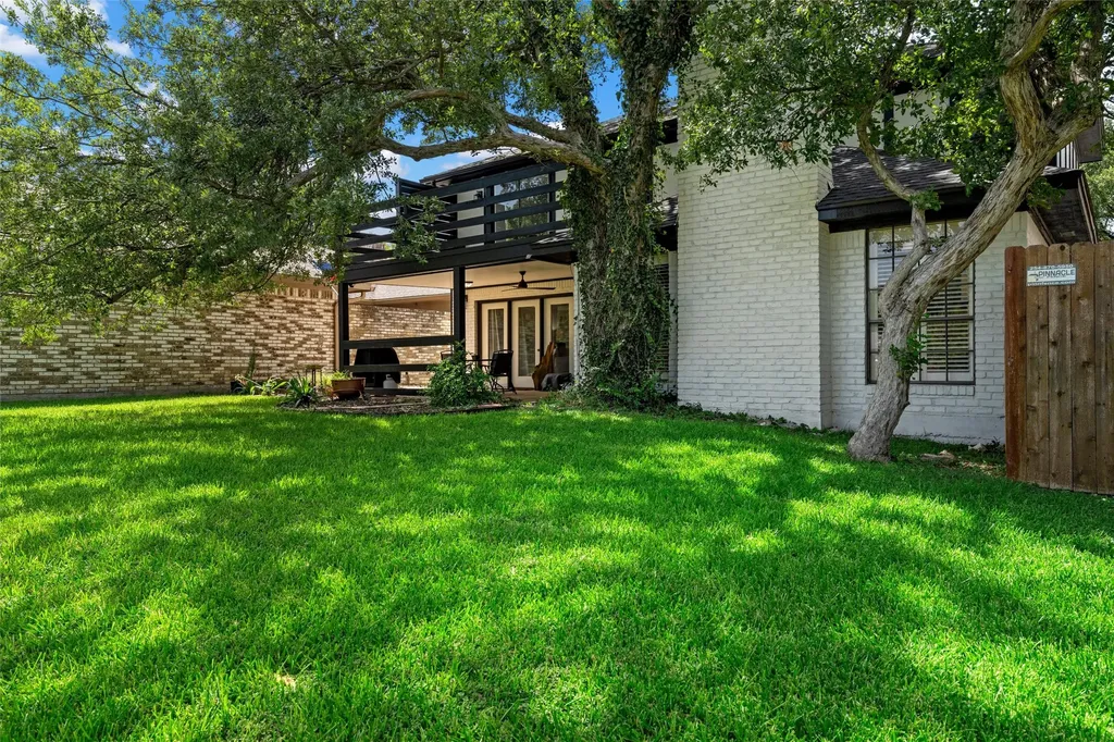 49 Sugar Creek Woodway TX 76712