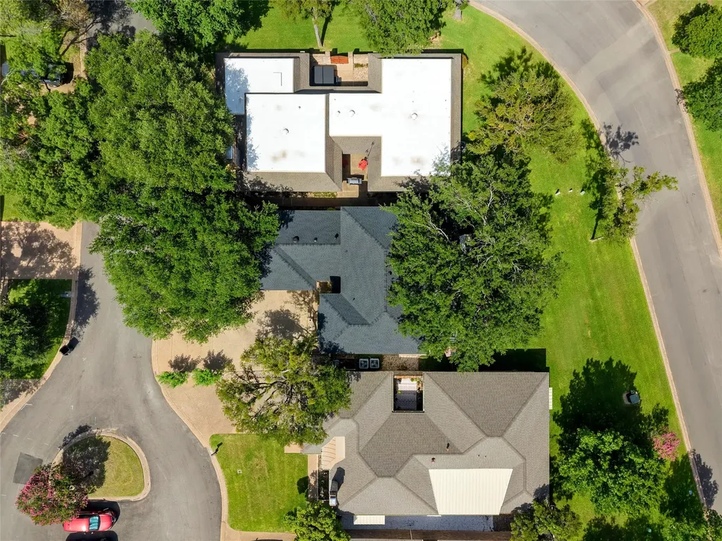 49 Sugar Creek Woodway TX 76712