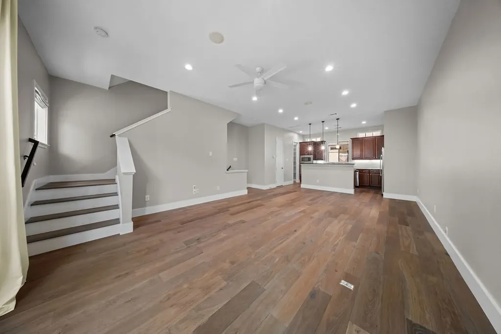 2335 Clark Street Dallas TX 75204