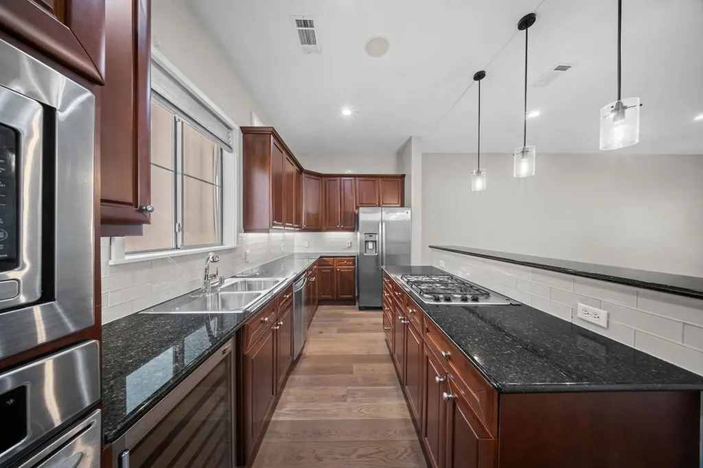 2335 Clark Street Dallas TX 75204
