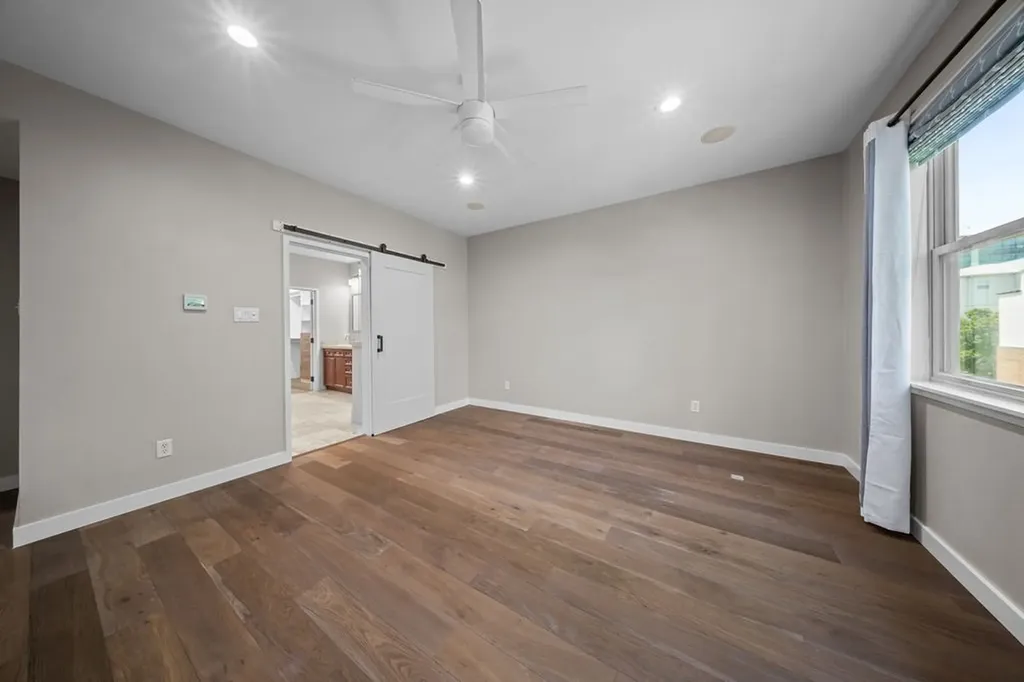 2335 Clark Street Dallas TX 75204