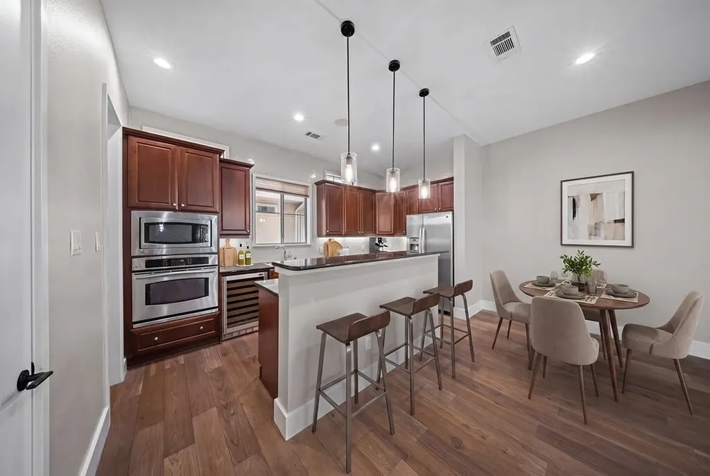 2335 Clark Street Dallas TX 75204