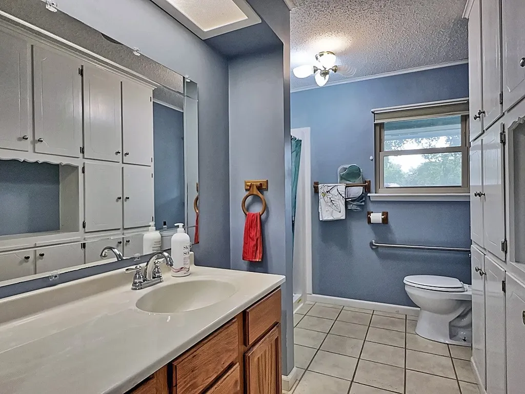 137 Penny Lane Athens TX 75751