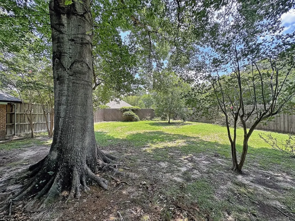 137 Penny Lane Athens TX 75751