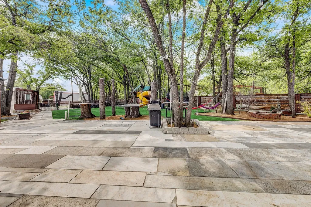 129 Private Road 4768 Boyd TX 76023