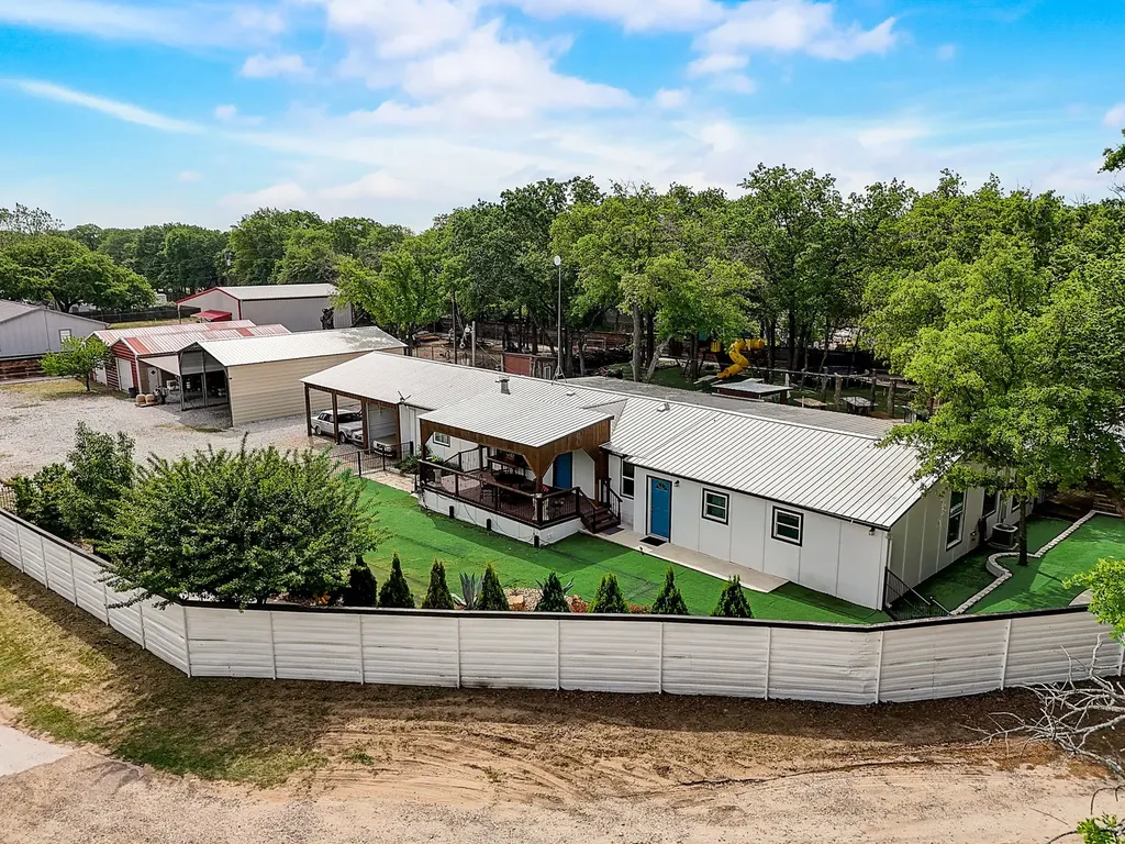 129 Private Road 4768 Boyd TX 76023