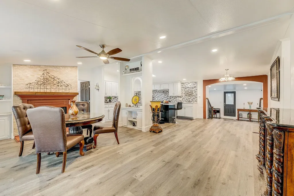 129 Private Road 4768 Boyd TX 76023
