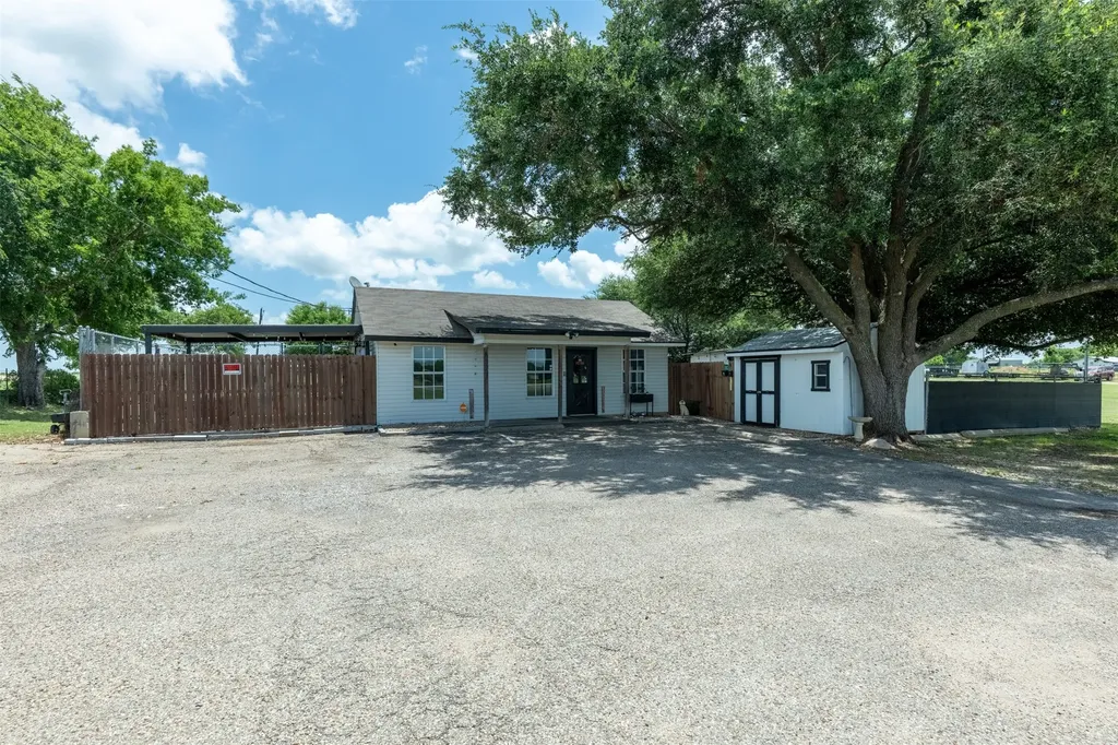 5327 Old Lorena Road Lorena TX 76655