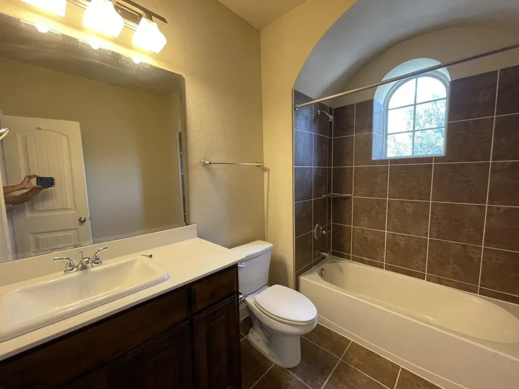 2650 Venice Drive Grand Prairie TX 75054