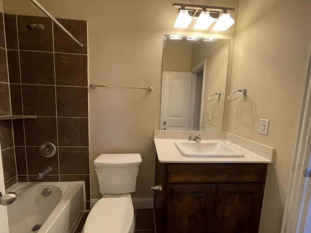 2650 Venice Drive Grand Prairie TX 75054