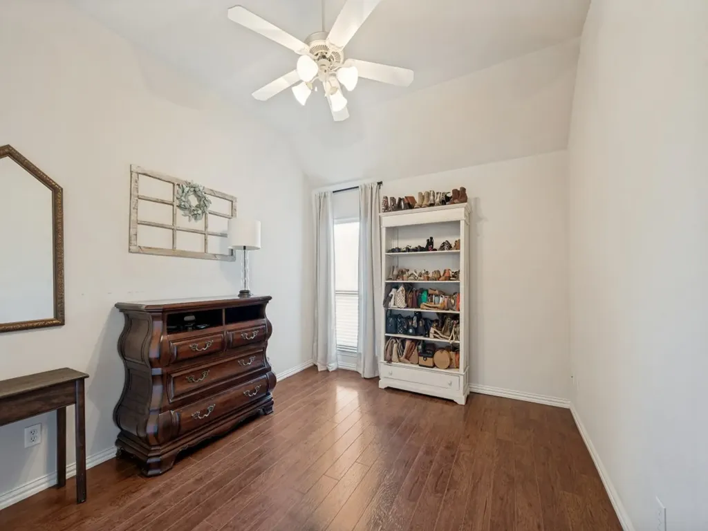 8115 Oak Hollow Drive Arlington TX 76001
