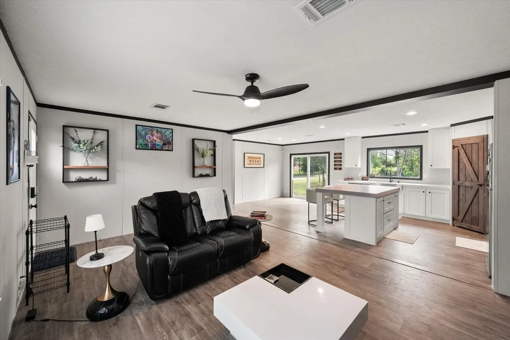 3896 NW County Road 3111 Purdon TX 76679