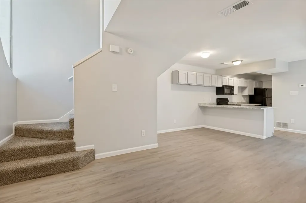 622 W Union Bower Road Irving TX 75061