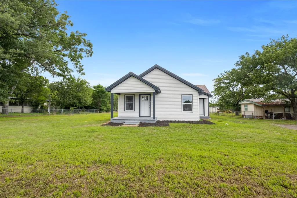 110 Orchard Street Alba TX 75410