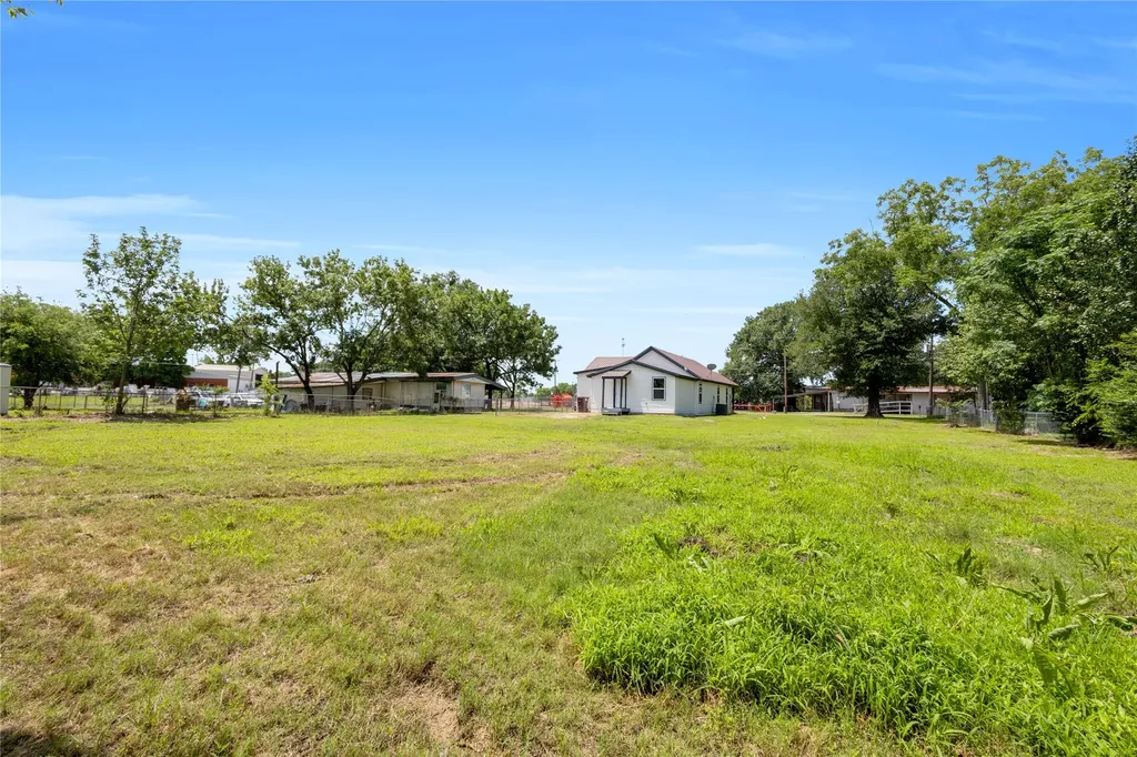 110 Orchard Street Alba TX 75410