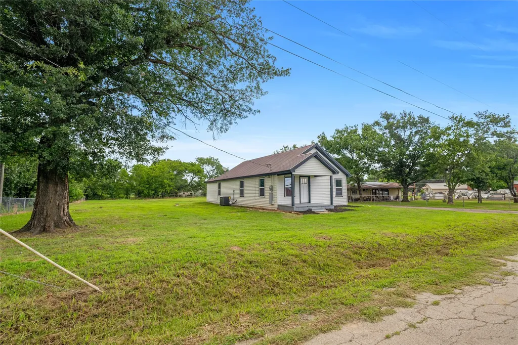 110 Orchard Street Alba TX 75410