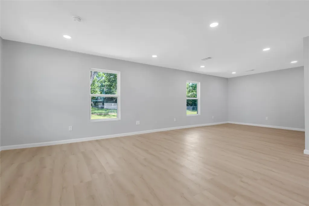110 Orchard Street Alba TX 75410