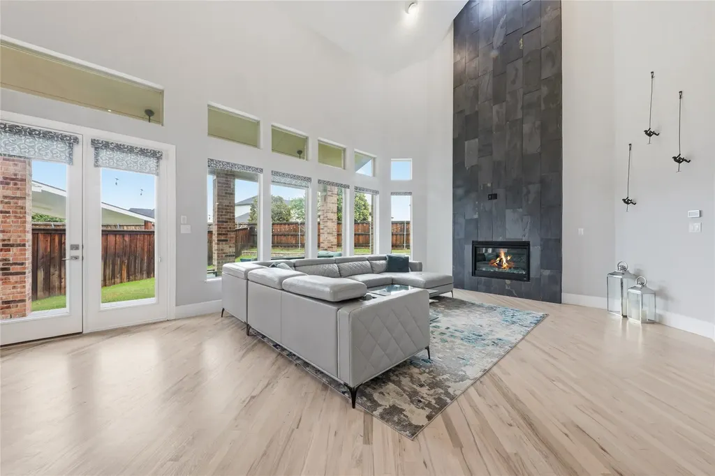 2098 Hidalgo Lane Frisco TX 75034