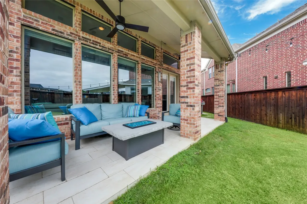 2098 Hidalgo Lane Frisco TX 75034