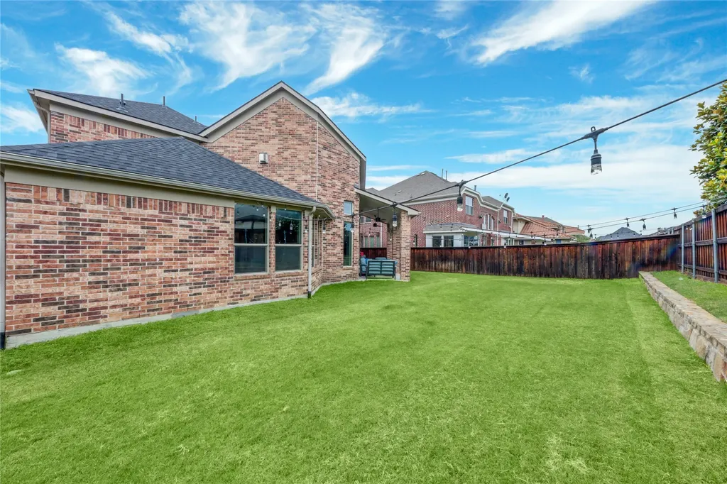 2098 Hidalgo Lane Frisco TX 75034