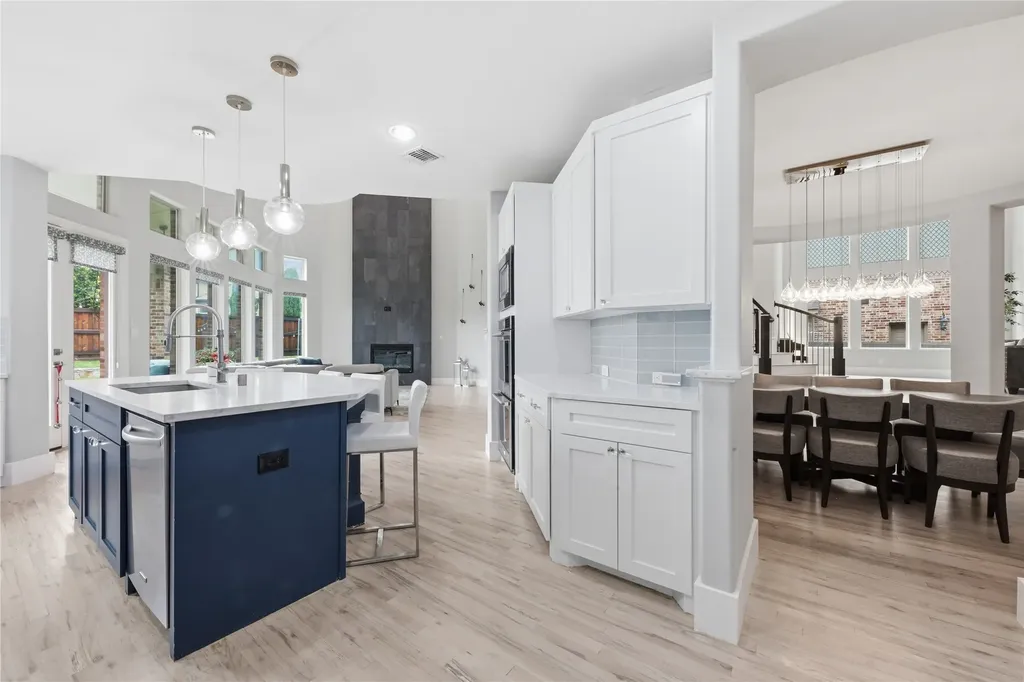 2098 Hidalgo Lane Frisco TX 75034