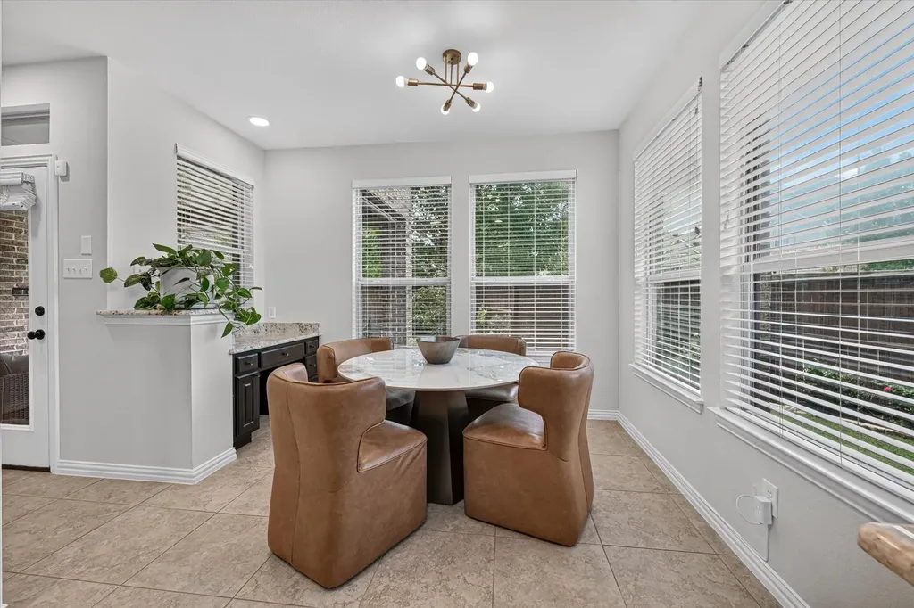 1200 Jasmine Street Lantana TX 76226