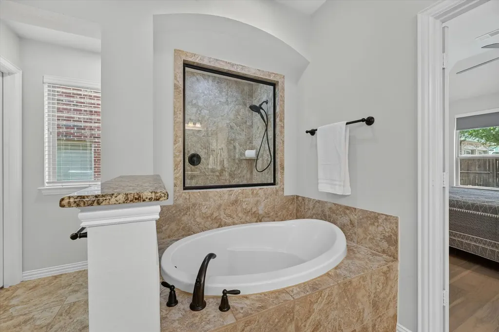 1200 Jasmine Street Lantana TX 76226