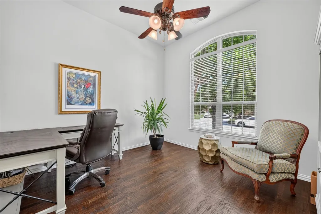 1200 Jasmine Street Lantana TX 76226