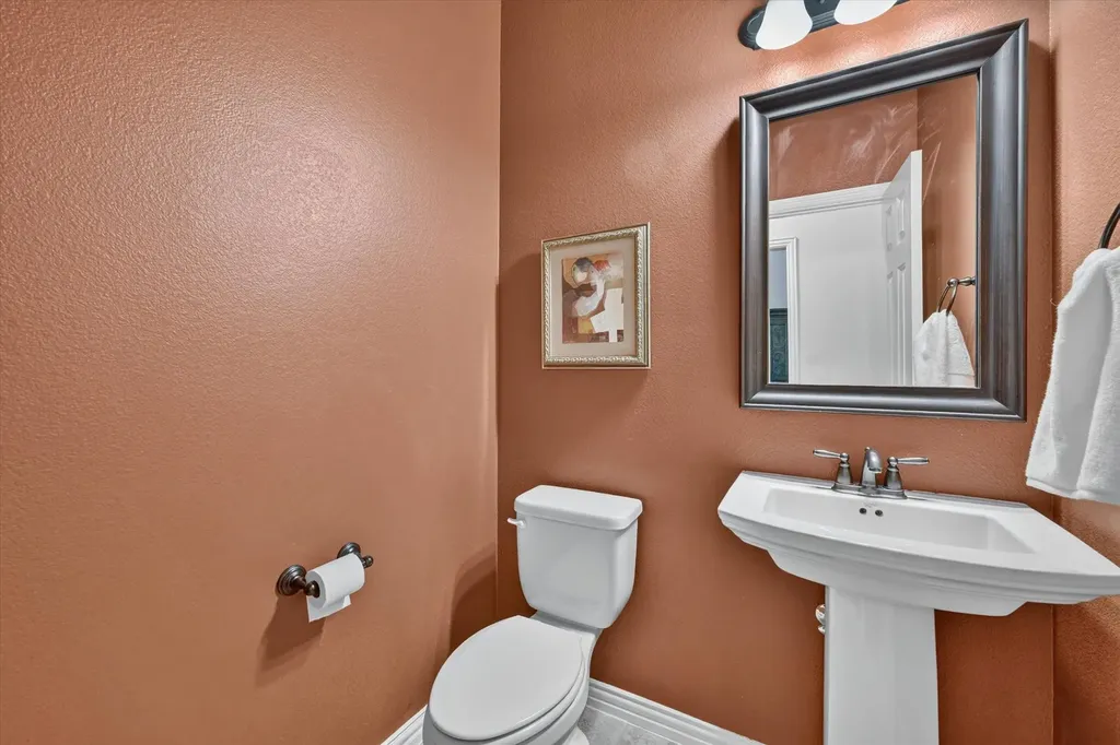 1200 Jasmine Street Lantana TX 76226