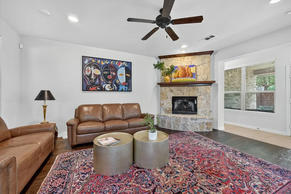 1200 Jasmine Street Lantana TX 76226