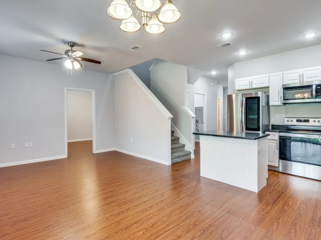 751 Pipeline Court Hurst TX 76053