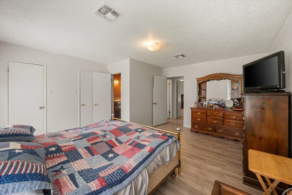1706 SE County Road 2230 Corsicana TX 75109