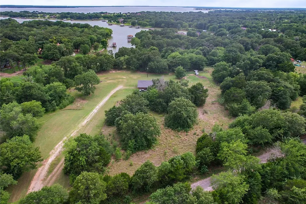 1706 SE County Road 2230 Corsicana TX 75109