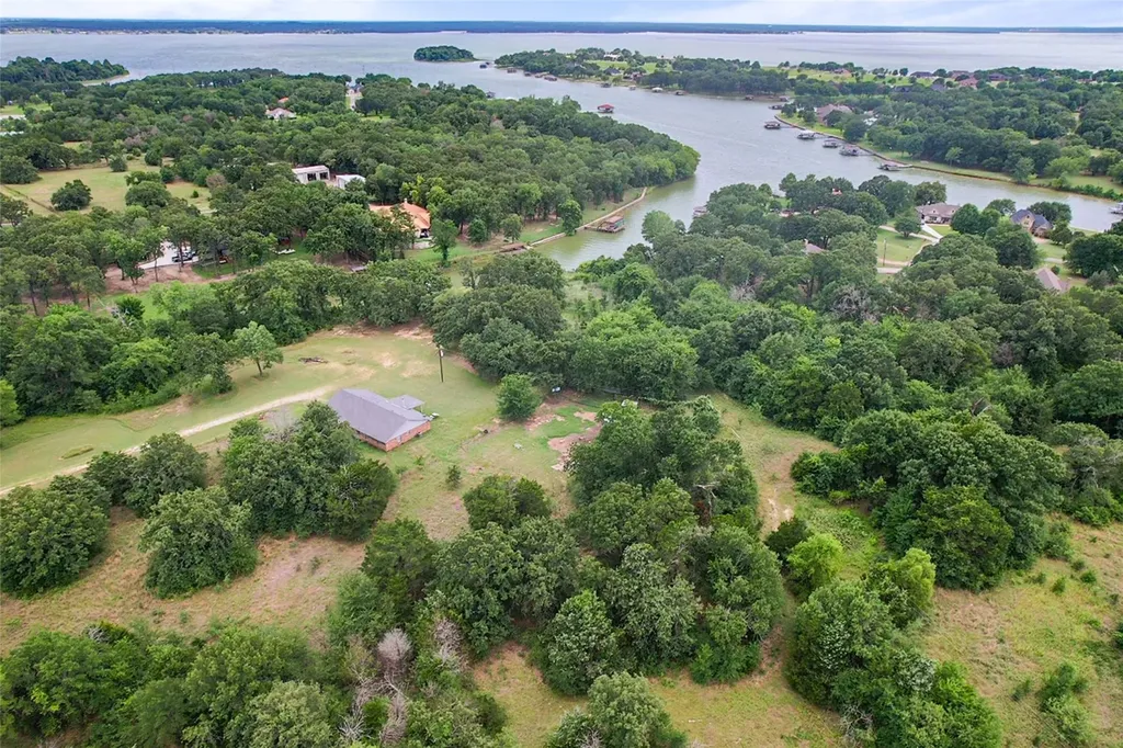 1706 SE County Road 2230 Corsicana TX 75109