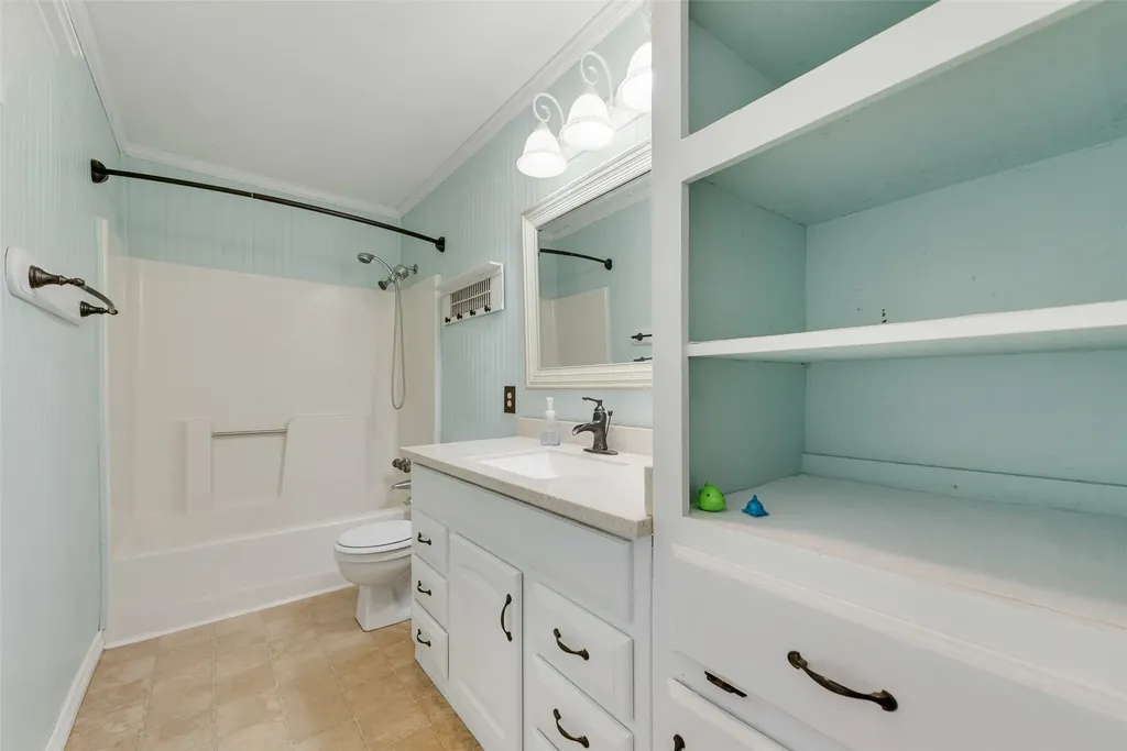 1447 Campbell Road Waxahachie TX 75167