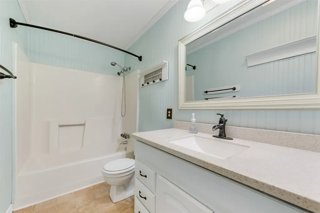 1447 Campbell Road Waxahachie TX 75167