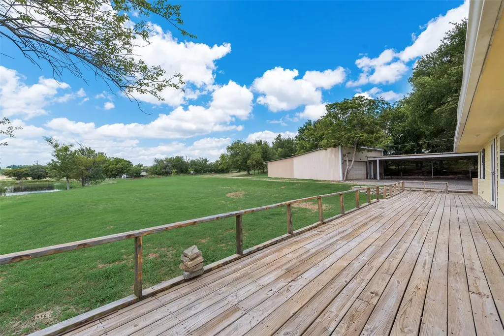 1447 Campbell Road Waxahachie TX 75167