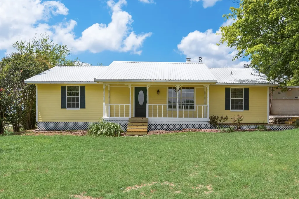 1447 Campbell Road Waxahachie TX 75167