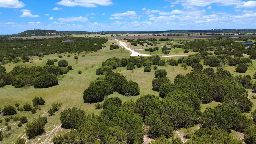 1320 Private Road 16021 Jonesboro TX 76538