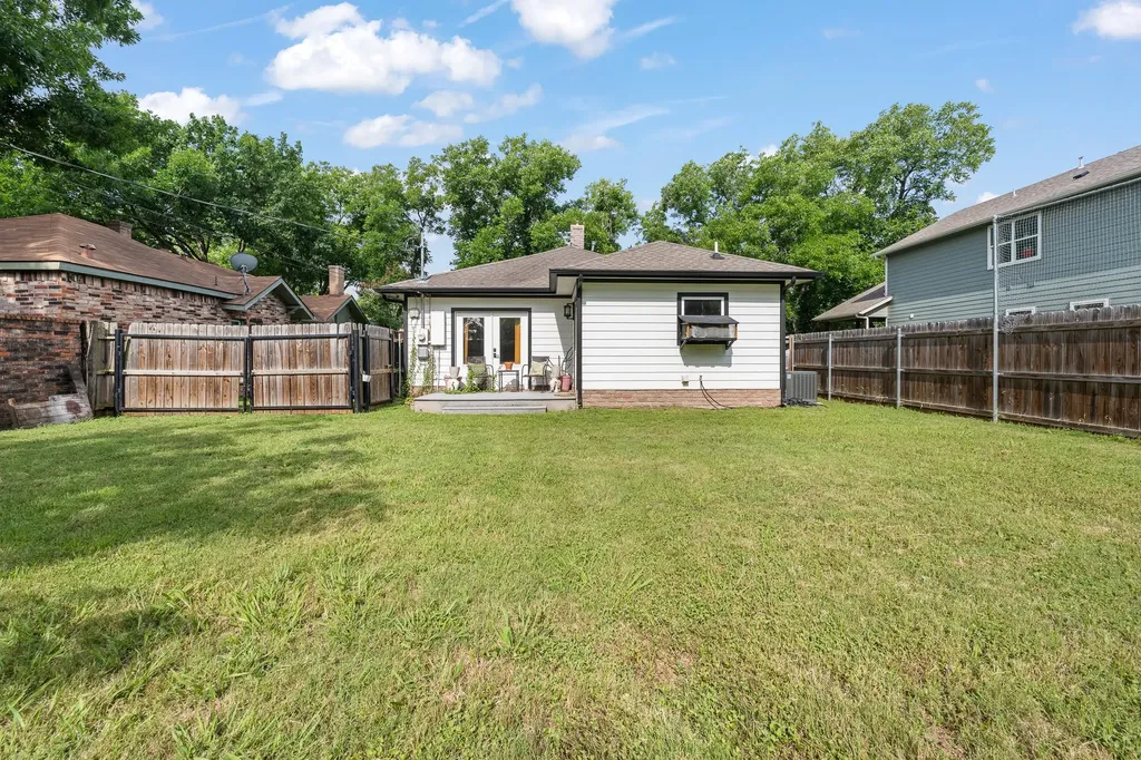 111 Bellevue Drive Cleburne TX 76033