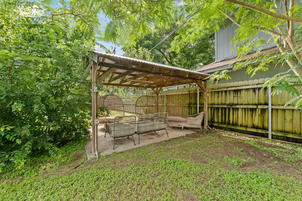 111 Bellevue Drive Cleburne TX 76033