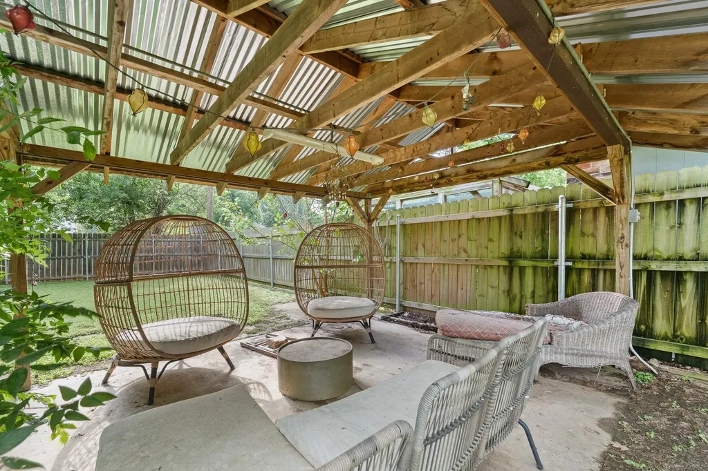 111 Bellevue Drive Cleburne TX 76033