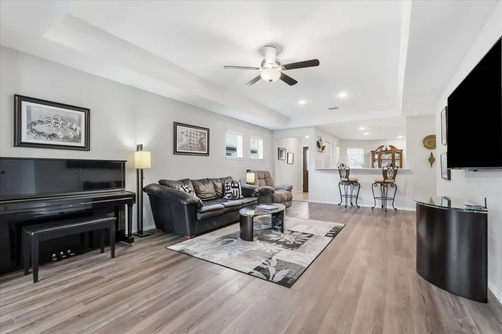 1256 Eagle Lane Little Elm TX 76227